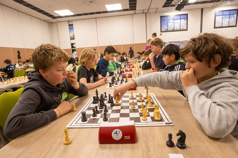 Volle speelzaal in Harmelen